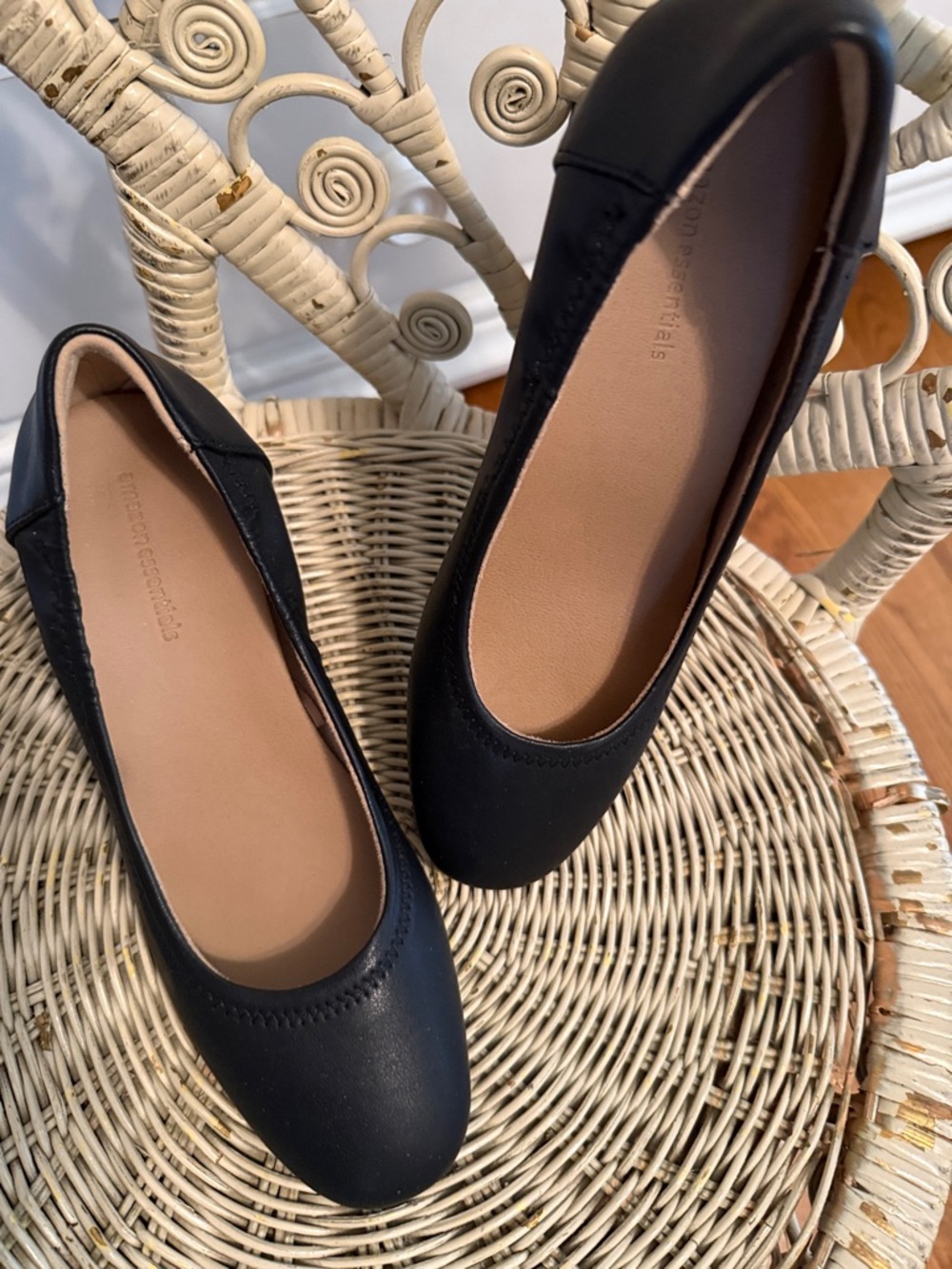 Classic Black Block Heel Faux Leather Pumps - Picture 2 of 6